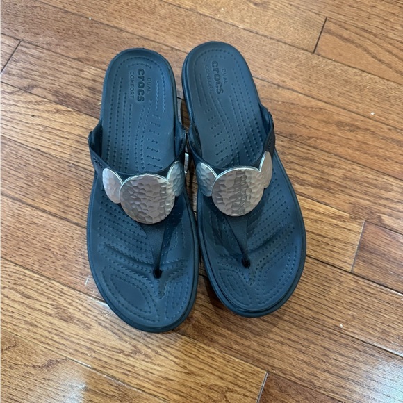 CROCS Black Comfort Flip-Flops - Picture 1 of 6